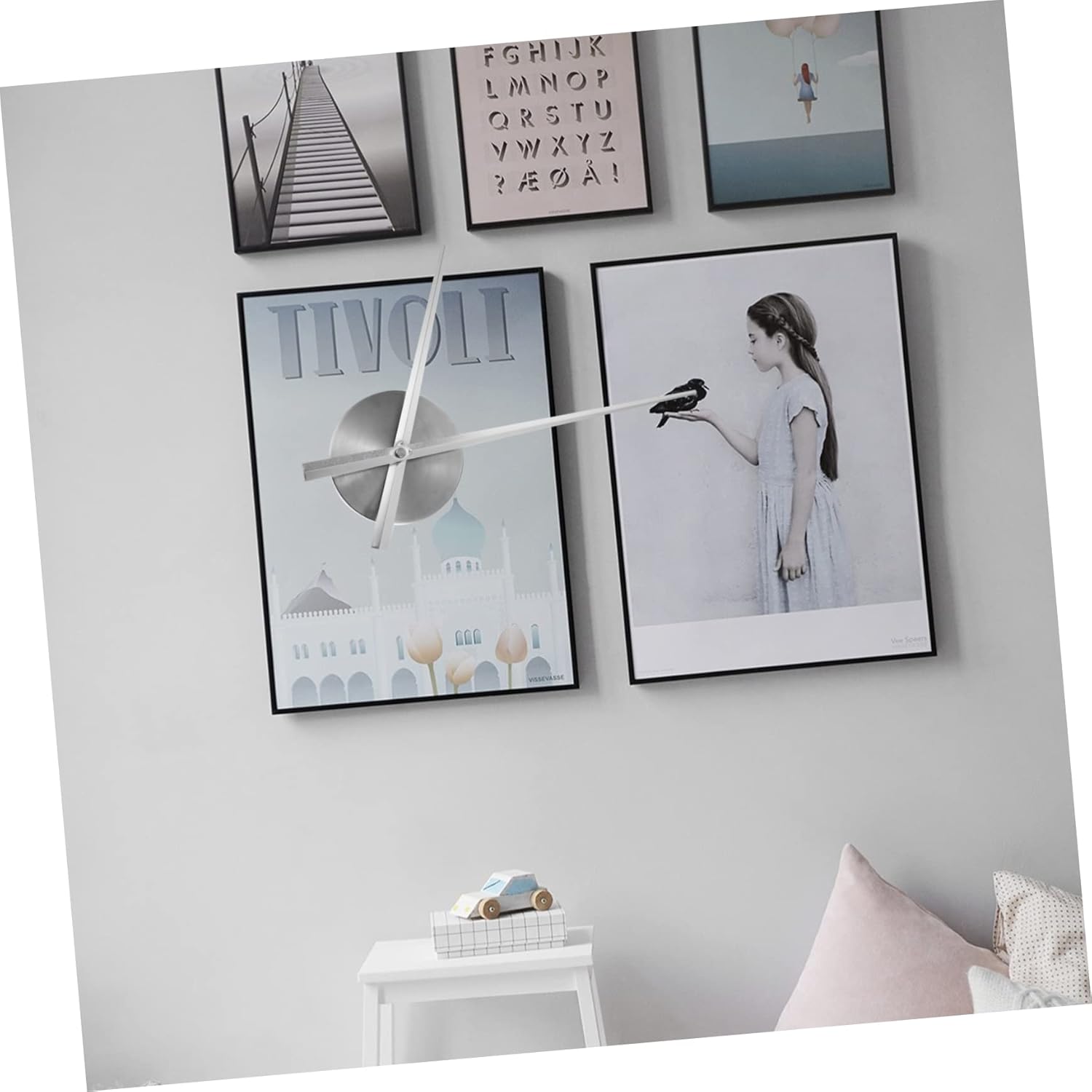 Simple Wall Clock Decor for Hanging